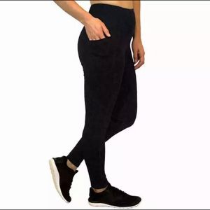 New SPYDER Women Active High Rise Leggings 2 Pocket Pants Black Spyder Web Print